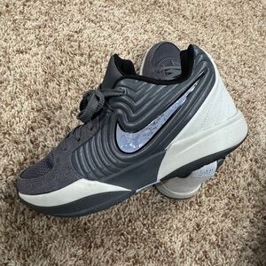 Nike Charcoal and Cream Athletic Shoes
